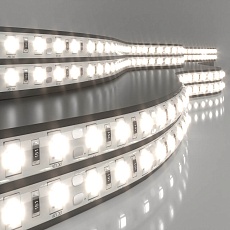 Светодиодная влагозащищенная лента Elektrostandard 14,4W/m 60LED/m 5050SMD дневной белый 5M a050575 1